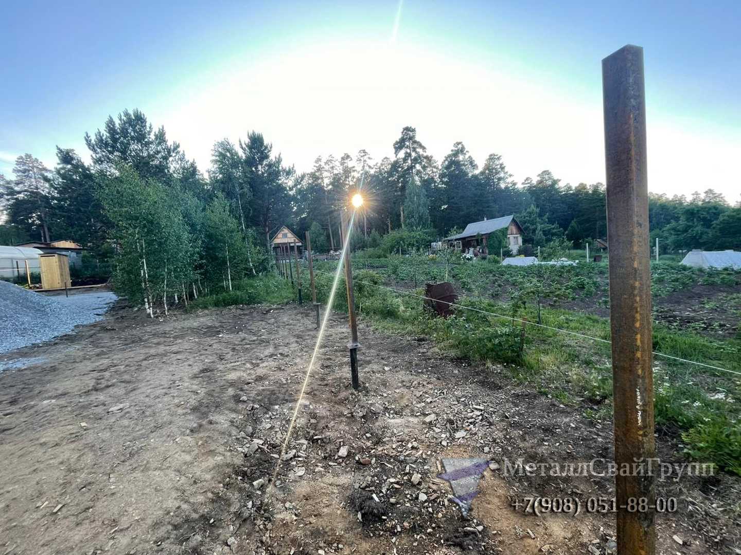 Винтовые сваи для забора 76 из профнастила svai74.ru 1 — фото выполненных работ МеталлСвайГрупп