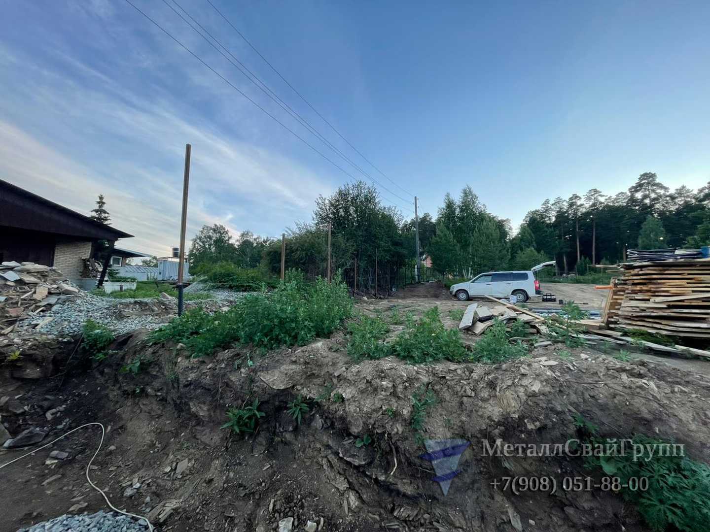 Винтовые сваи для забора 76 из профнастила svai74.ru 3 — фото выполненных работ МеталлСвайГрупп