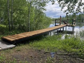 Монтаж винтовых свай на воде для строительства пирса и причала в Челябинской области